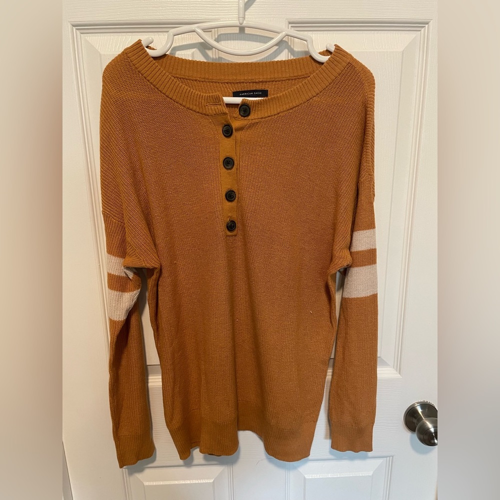 Women’s American Eagle camel quarter button sweater- SZ Small